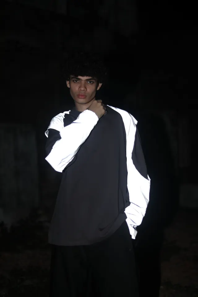 CUFF VOID GLOW - image 4