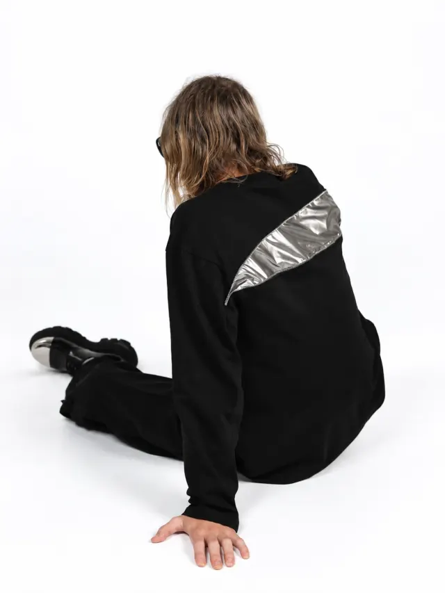 BACKSIDE ZIP TEE BLACK CLR - image 2