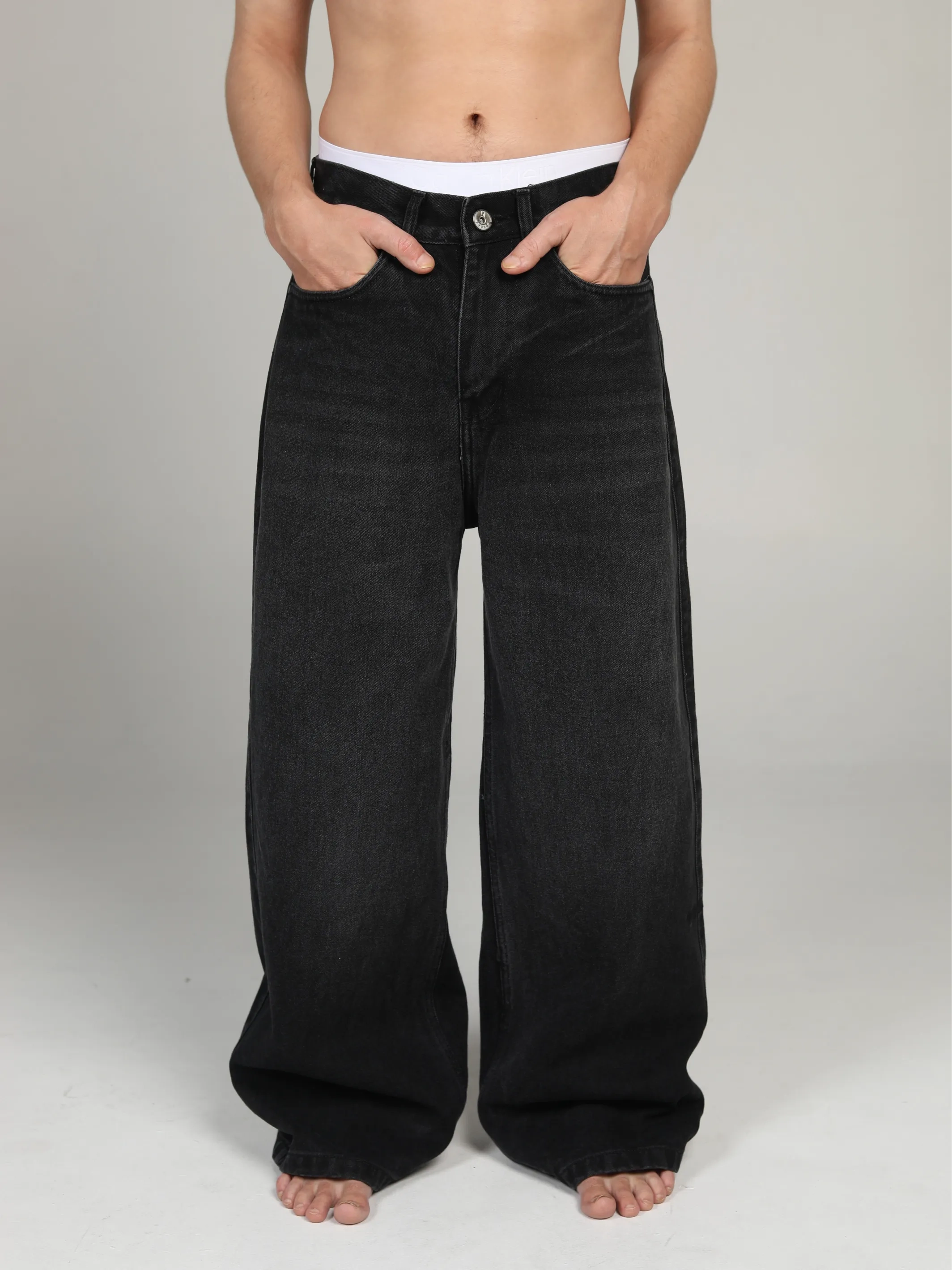 MILD WASH BLACK DENIM