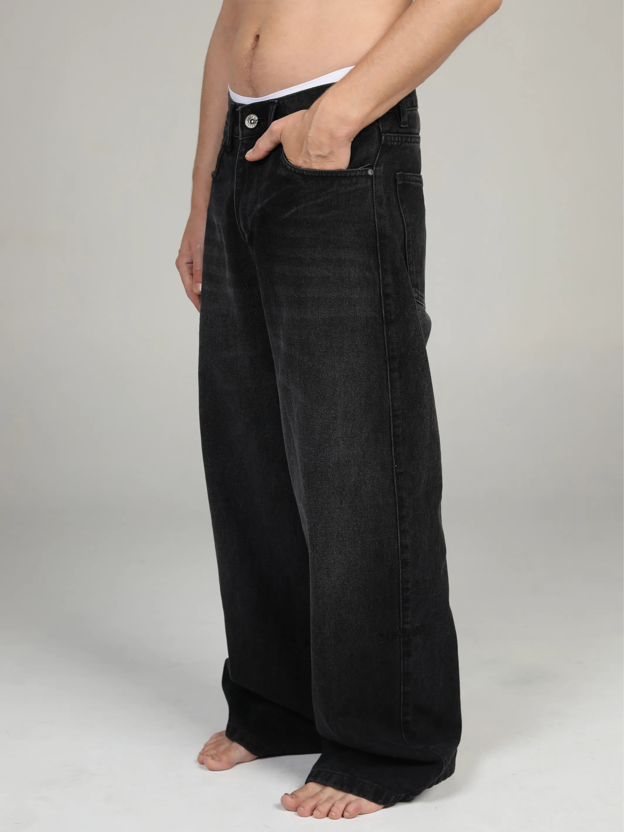 MILD WASH BLACK DENIM
