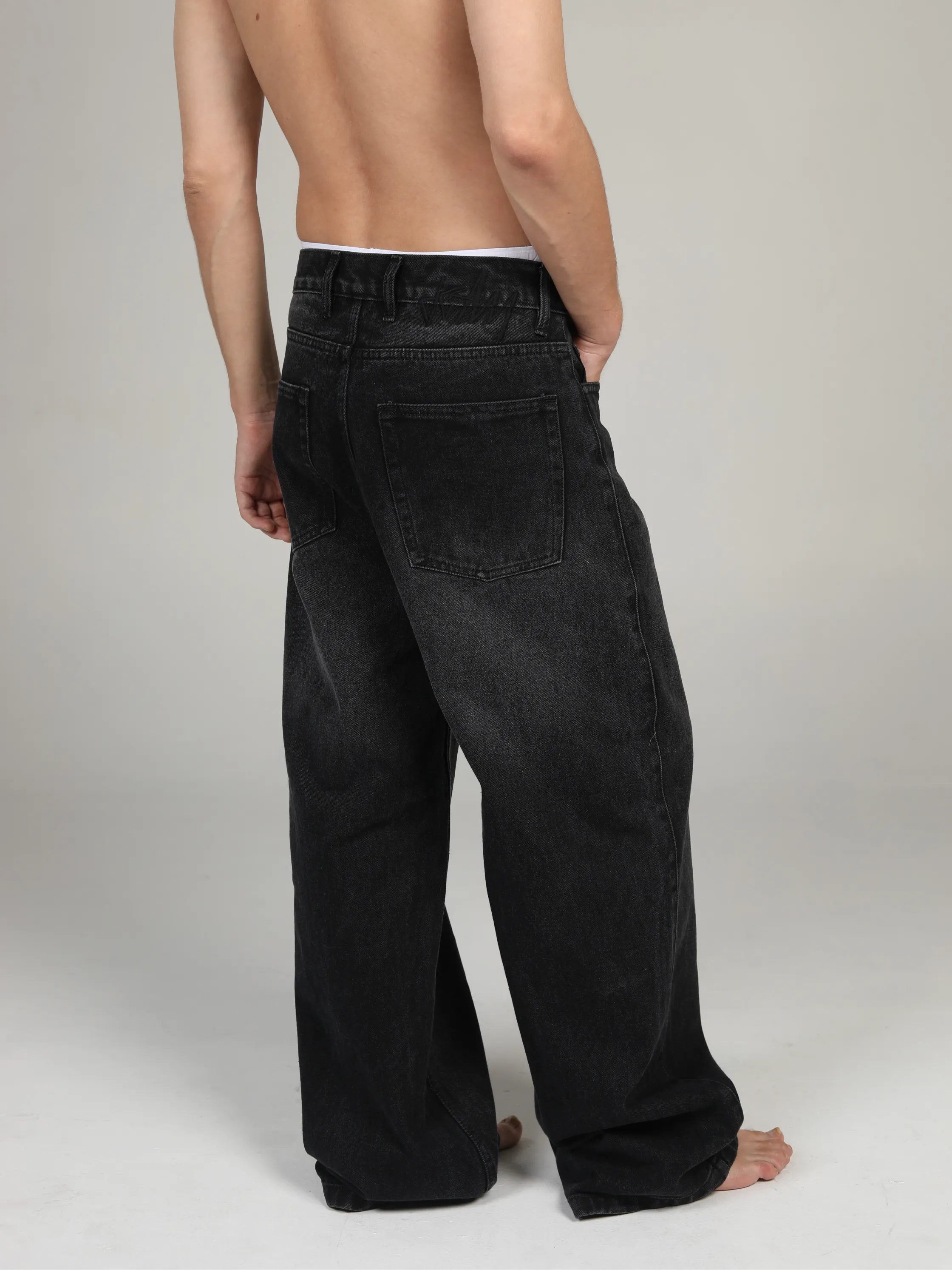MILD WASH BLACK DENIM
