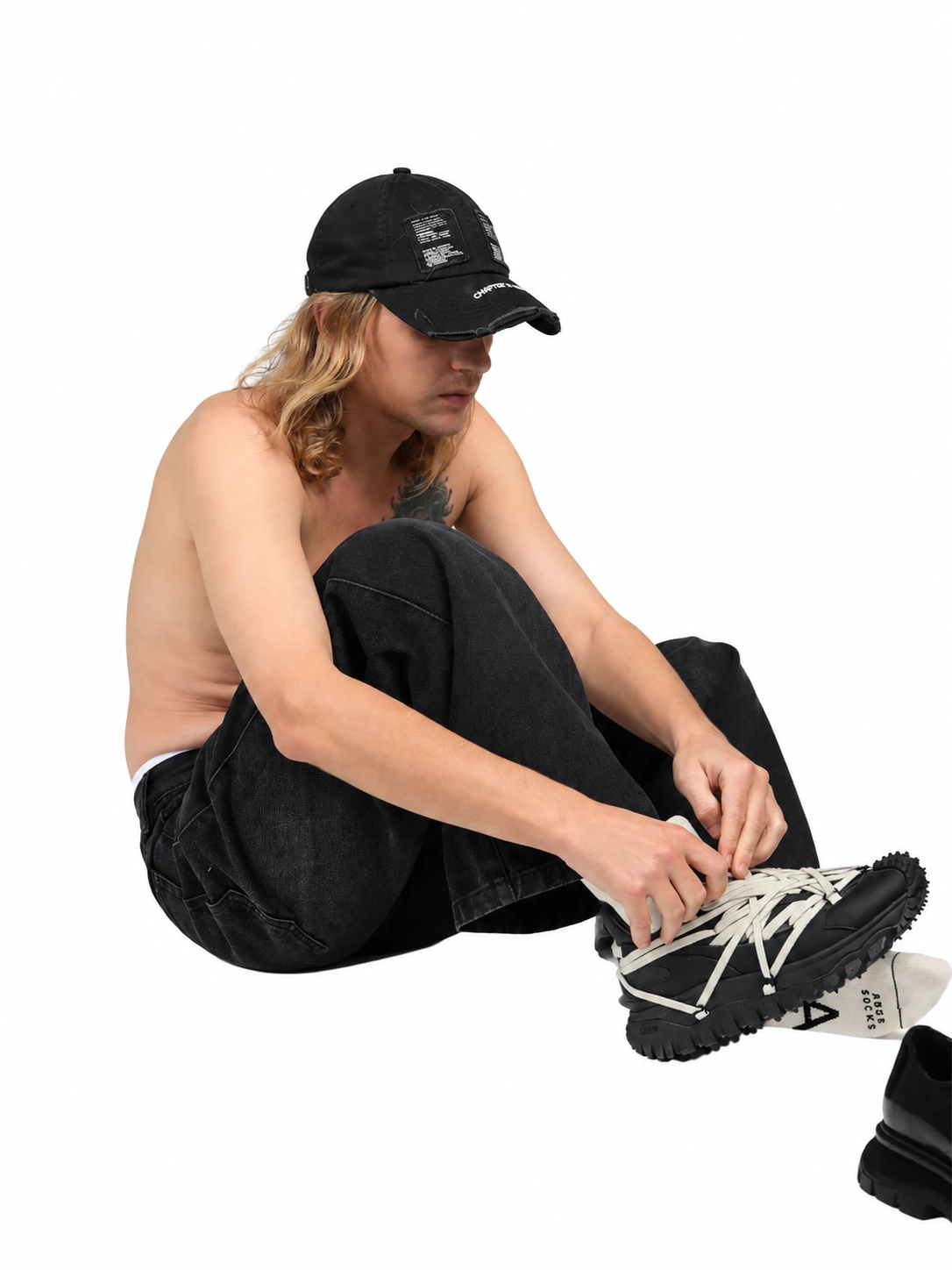 MILD WASH BLACK DENIM