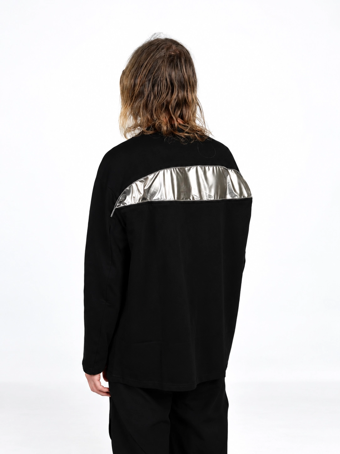 BACKSIDE ZIP TEE BLACK CLR